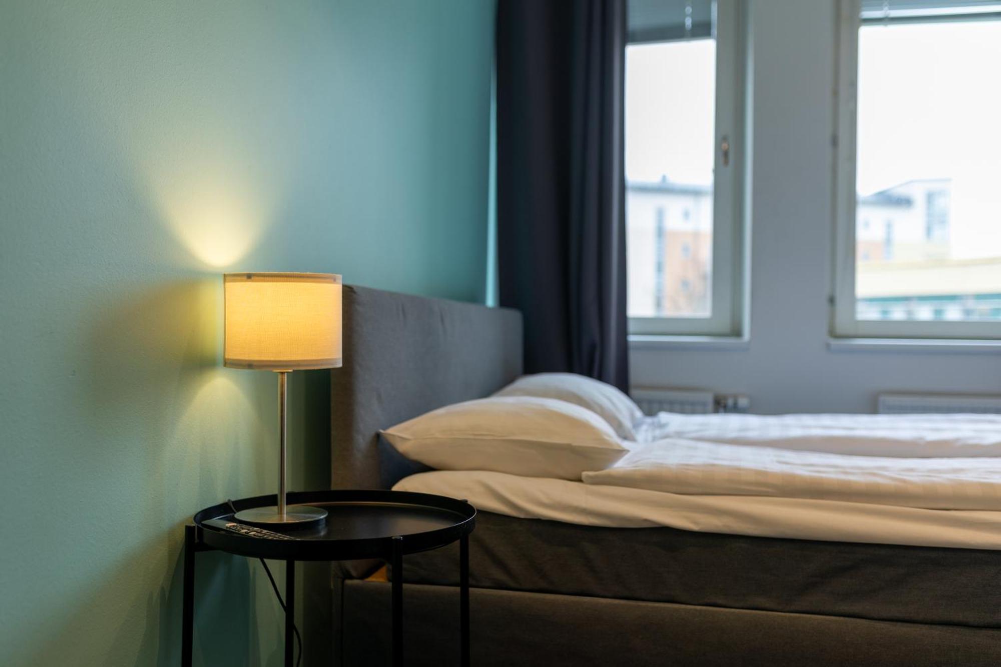 Stockholm Hotel Apartments Sollentuna Bagian luar foto