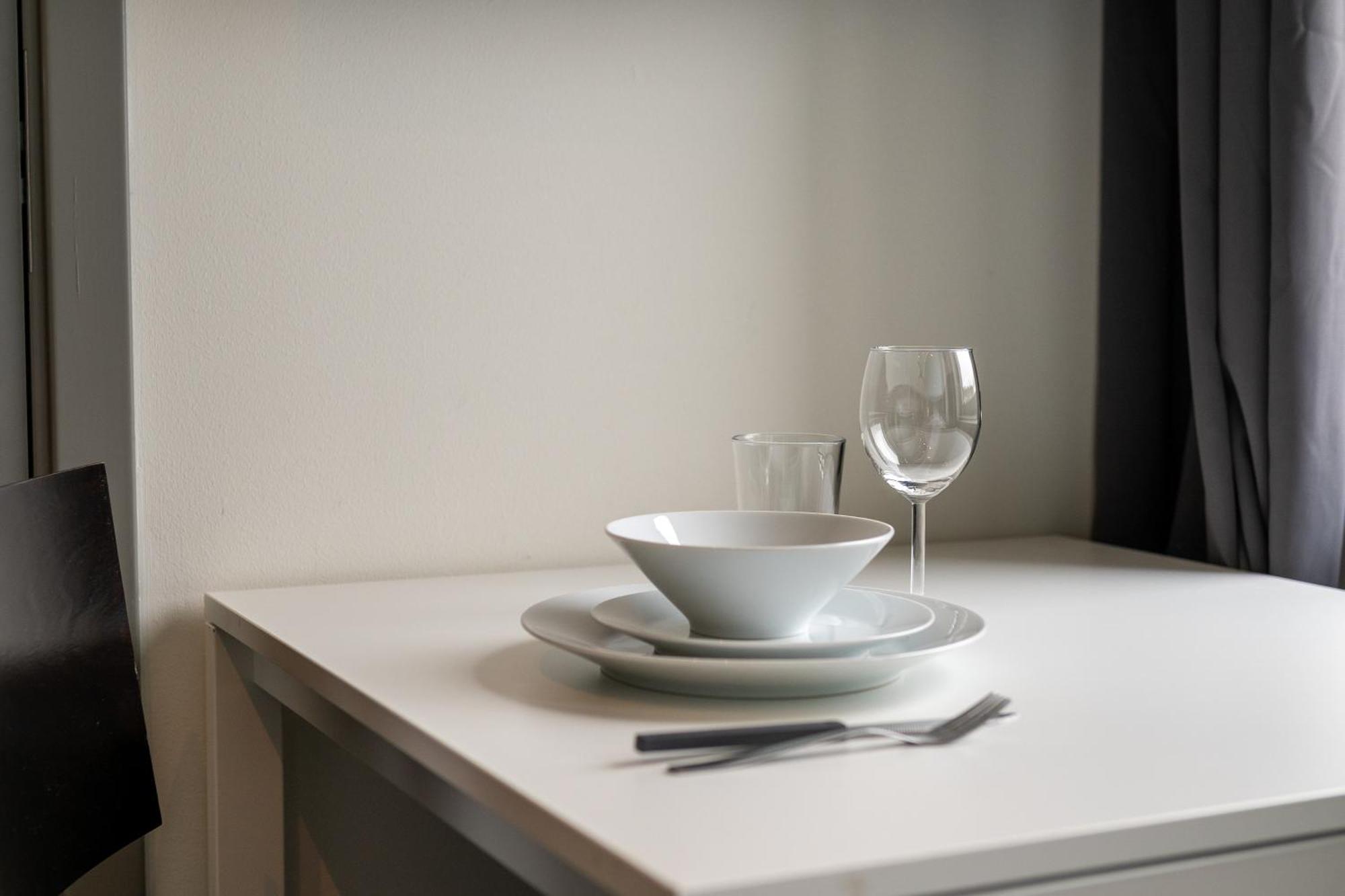 Stockholm Hotel Apartments Sollentuna Bagian luar foto