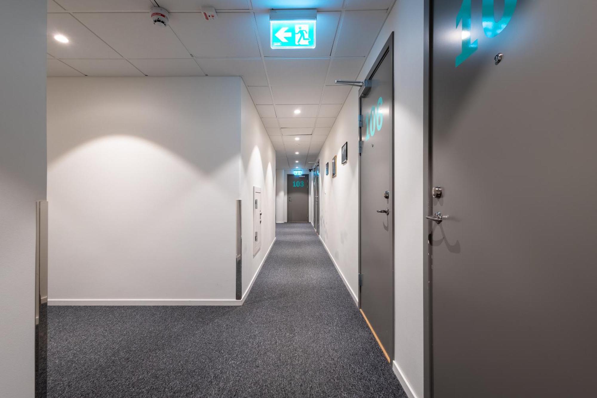 Stockholm Hotel Apartments Sollentuna Bagian luar foto